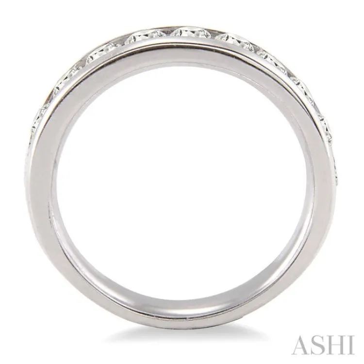 1 Ctw Round Cut Diamond Wedding Band in 14K White Gold