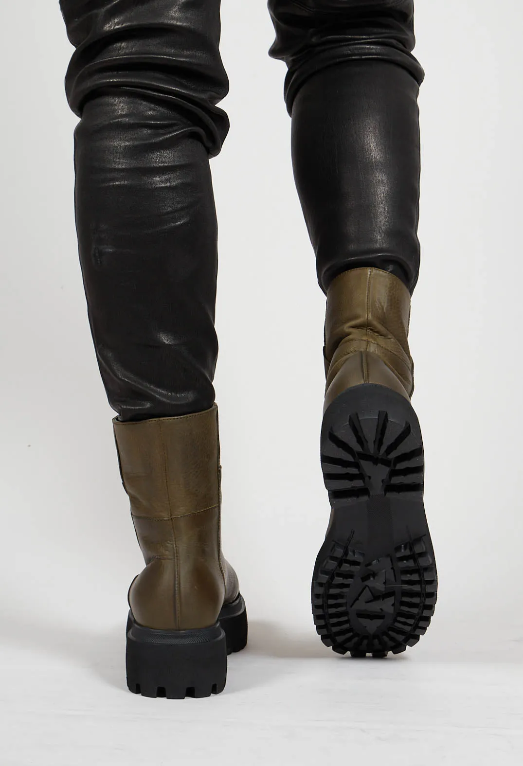 Ankle Boots with Zip Front in Gasoline Carciofo