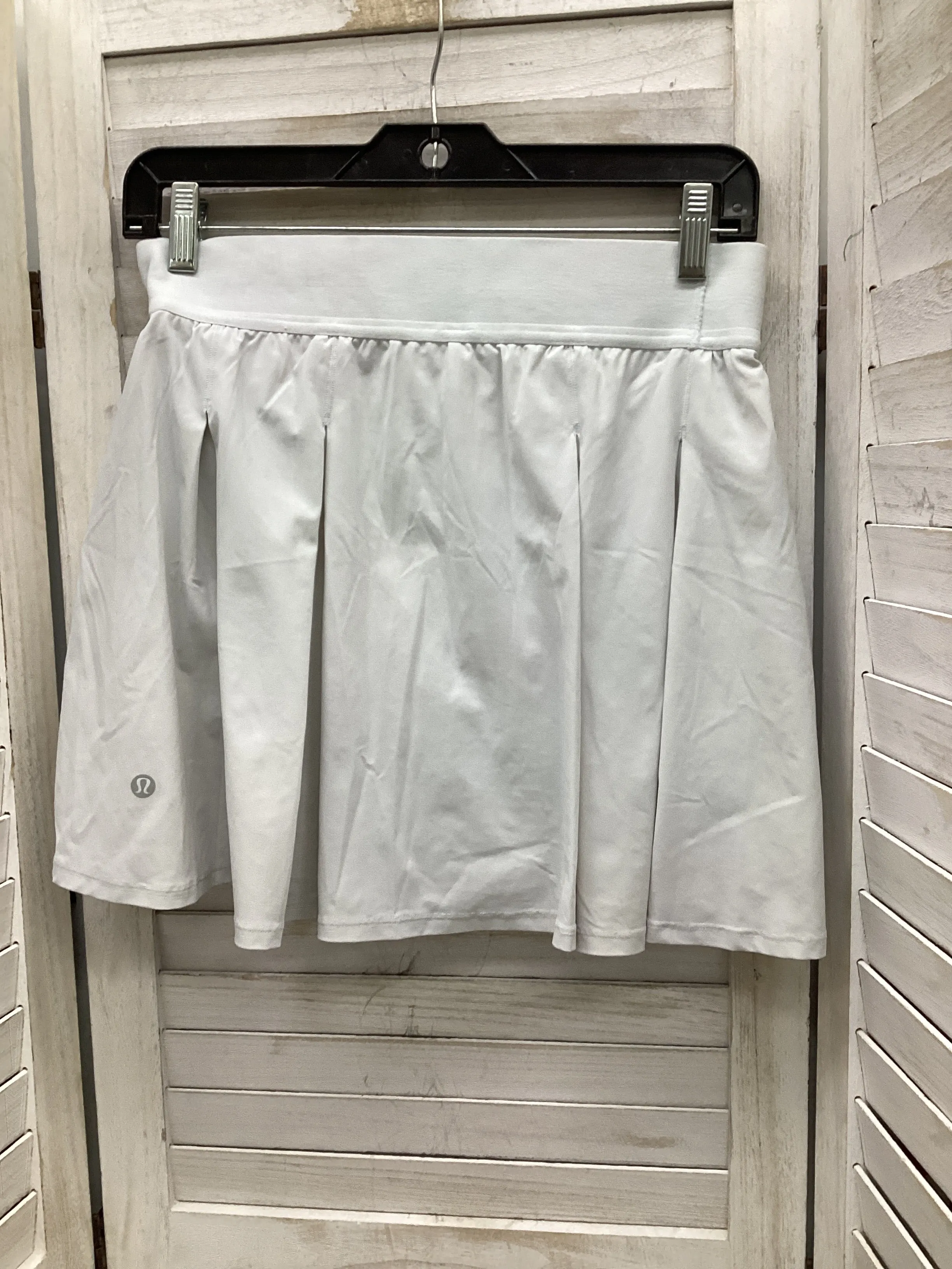 Athletic Skirt By Lululemon In White, Size: 6