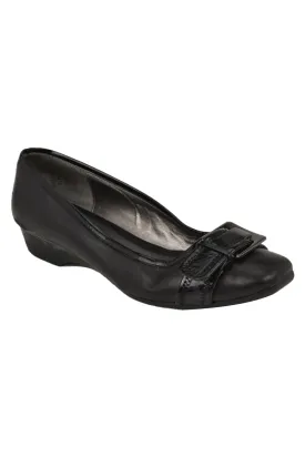 Bandolino Flats