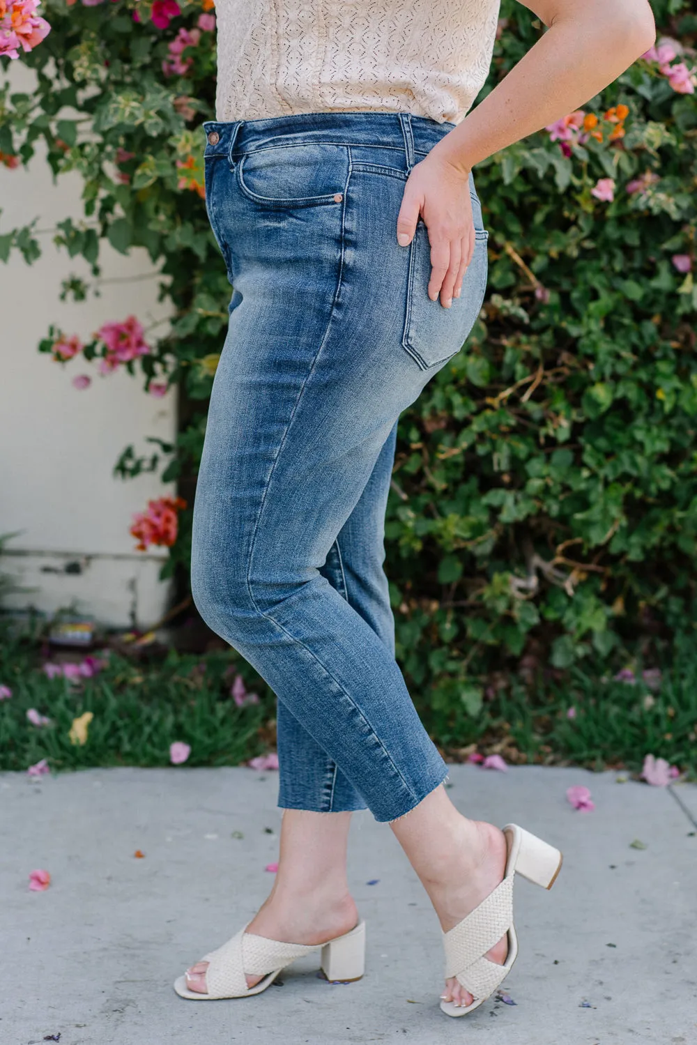 Chase High Rise Raw Hem Relaxed Fit - PLUS