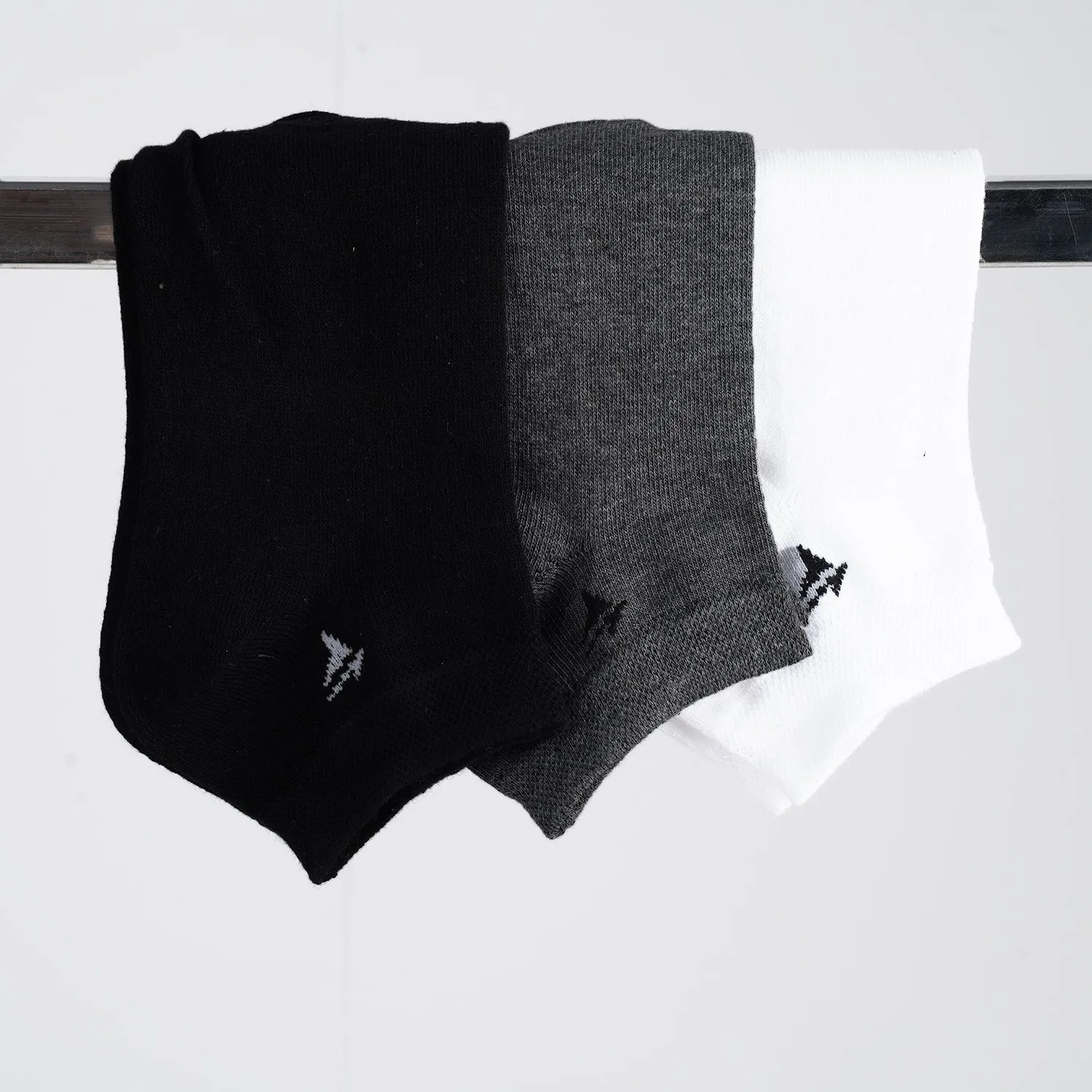 Pack of 3 Mix Color Ankle Socks (Grey, Black and White)