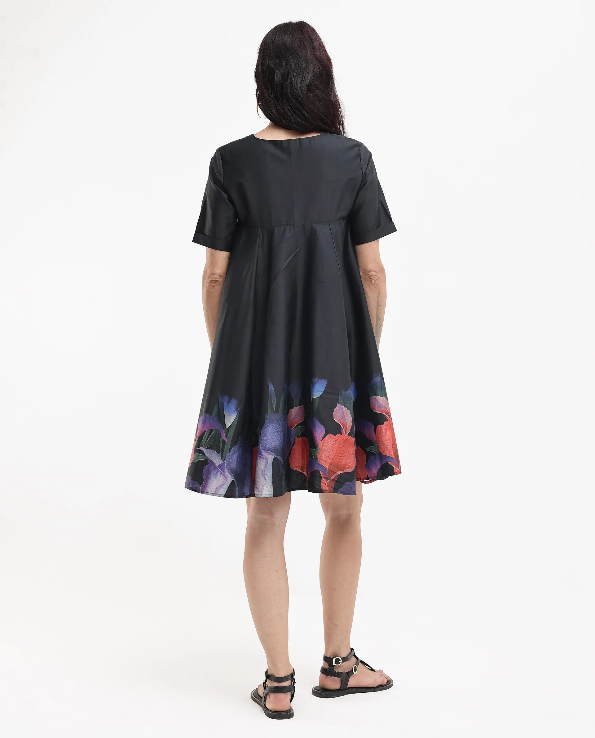 Rareism Women Zapon Black Cotton Short Sleeve Crew Neck Fit And Flare Floral Print Knee Length Dress