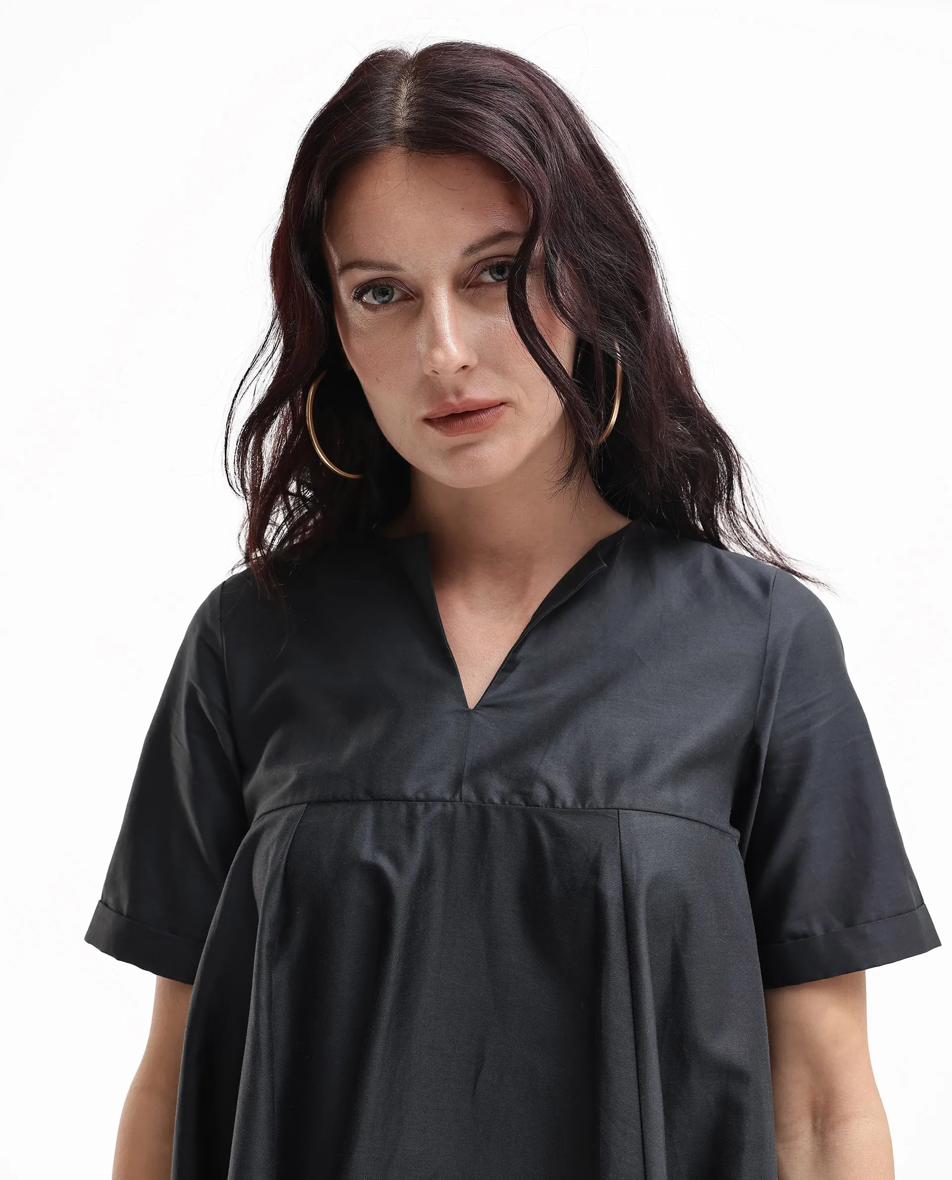 Rareism Women Zapon Black Cotton Short Sleeve Crew Neck Fit And Flare Floral Print Knee Length Dress