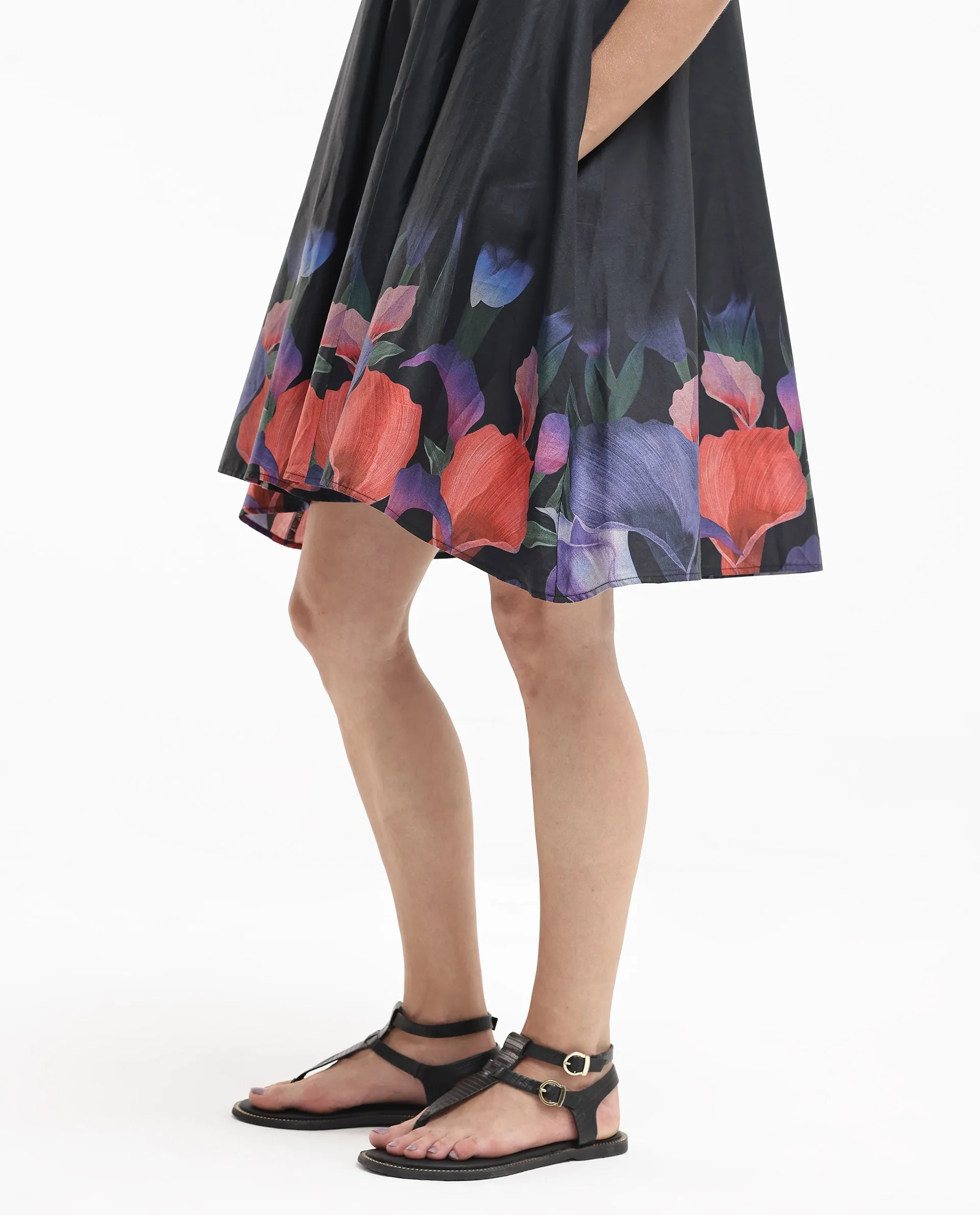 Rareism Women Zapon Black Cotton Short Sleeve Crew Neck Fit And Flare Floral Print Knee Length Dress