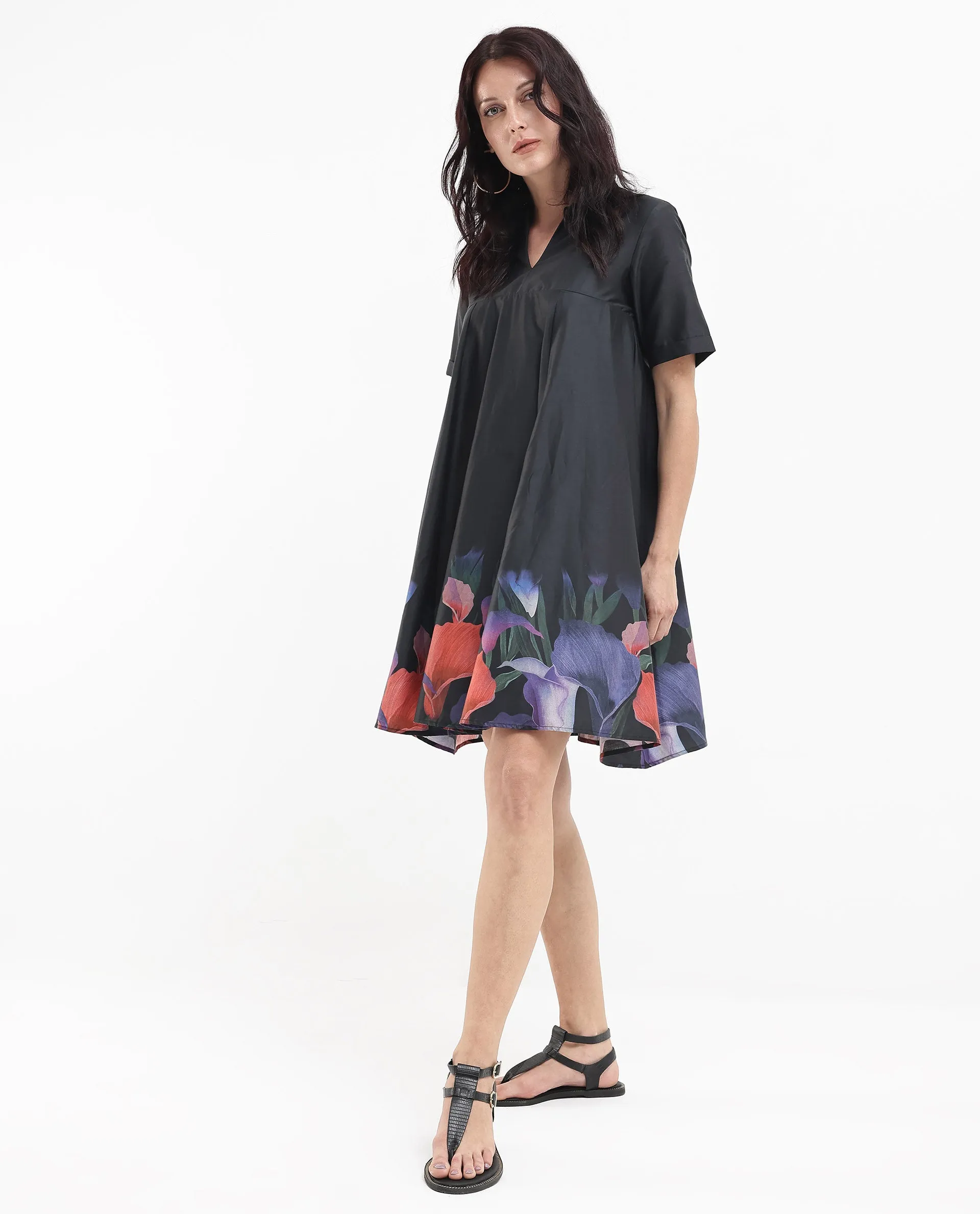 Rareism Women Zapon Black Cotton Short Sleeve Crew Neck Fit And Flare Floral Print Knee Length Dress