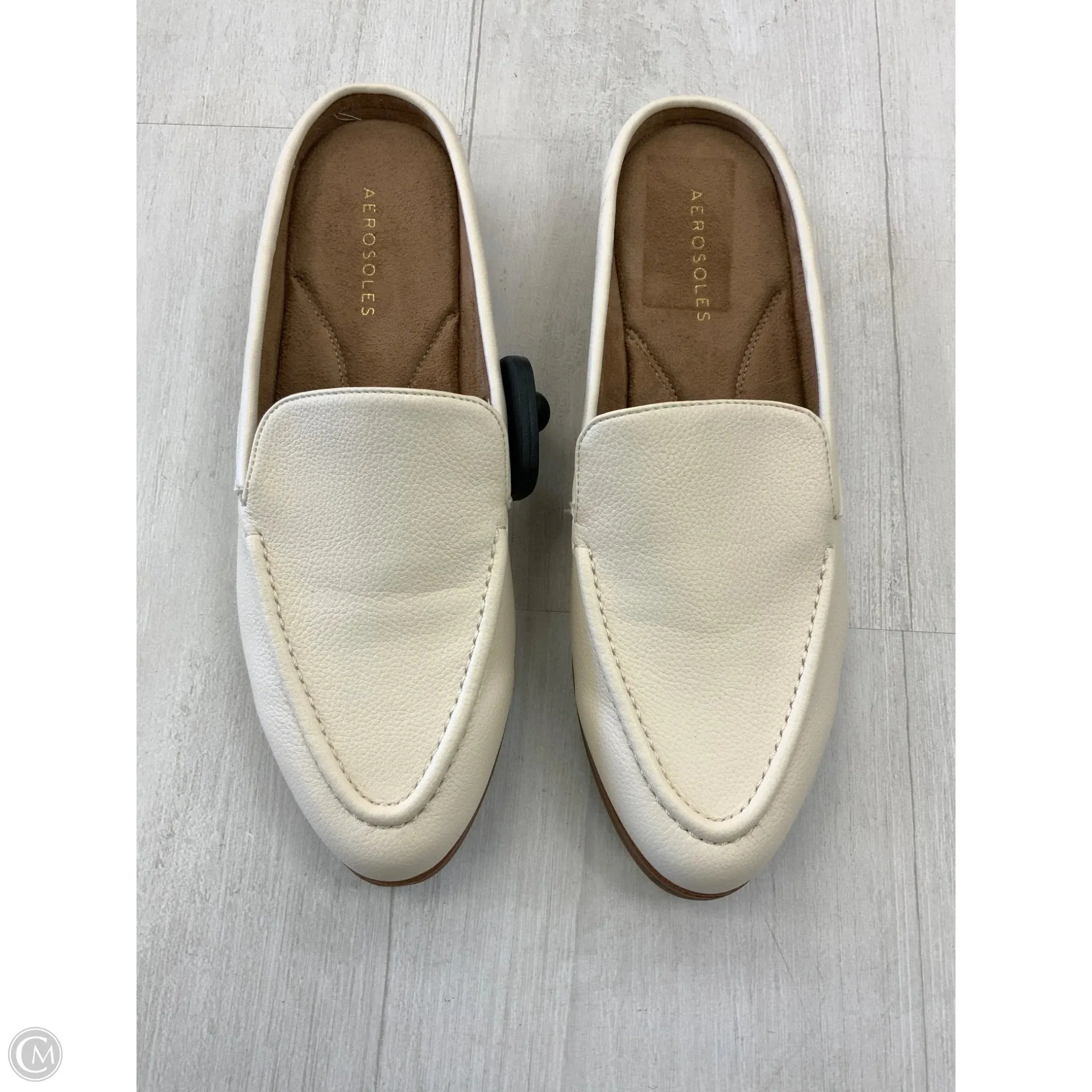 Shoes Flats By Aerosoles In White, Size: 9