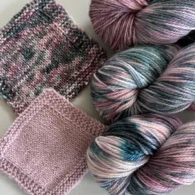 Valley Purl | Sport Weight Yarn | Frozen